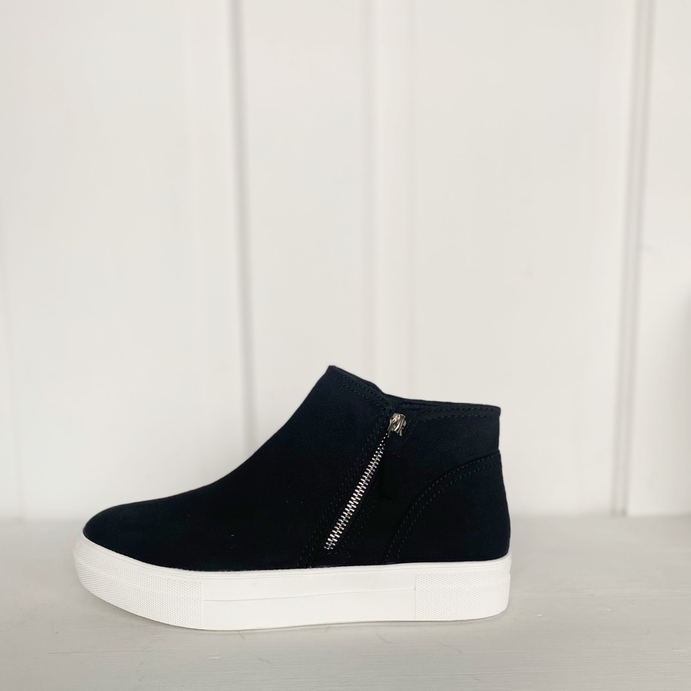 Soda Route High Top Fashion Sneakers
